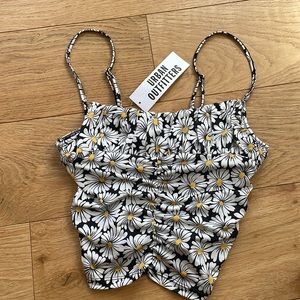Urban Outfitters Daisy 🌼 ruched Crop Top Festival Ready